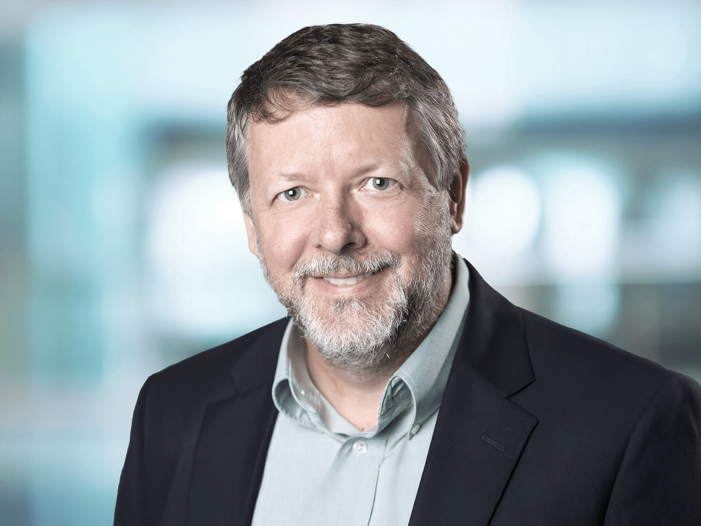 Portrait photo of Colin Masson